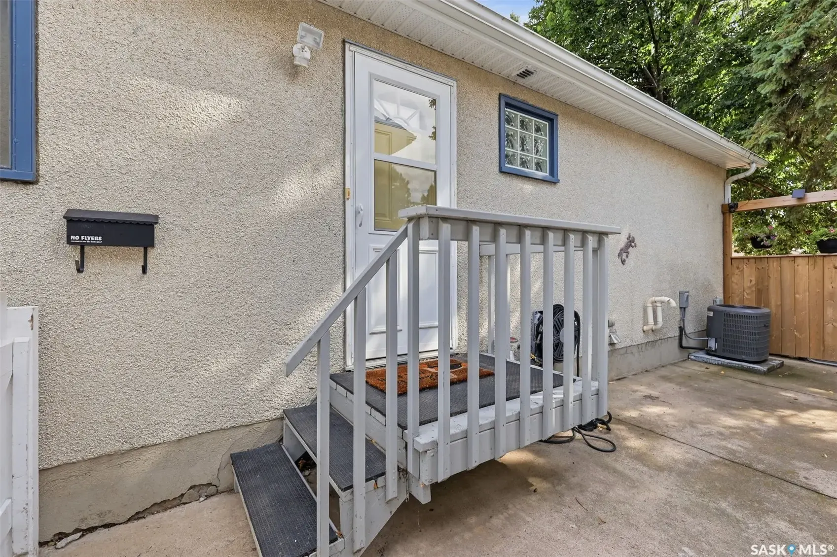 254 McMaster CRESCENT