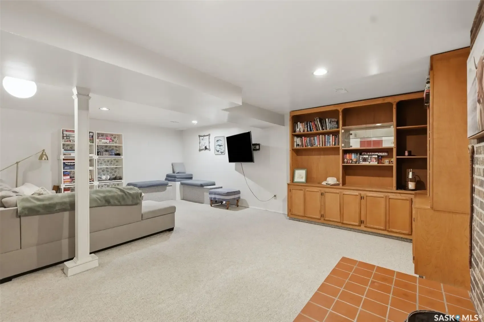254 McMaster CRESCENT