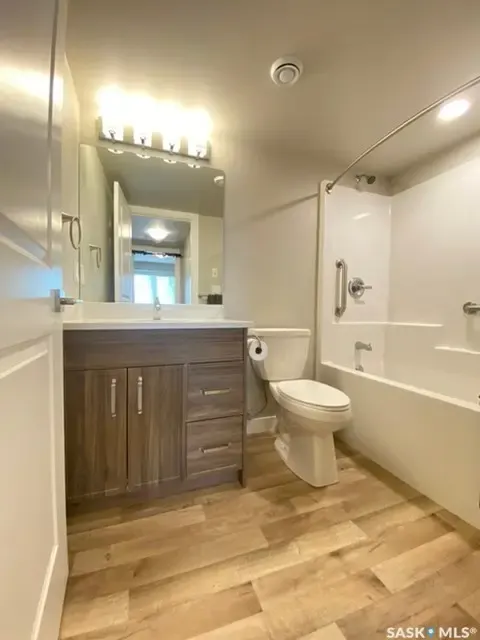 318 108th STREET W #105