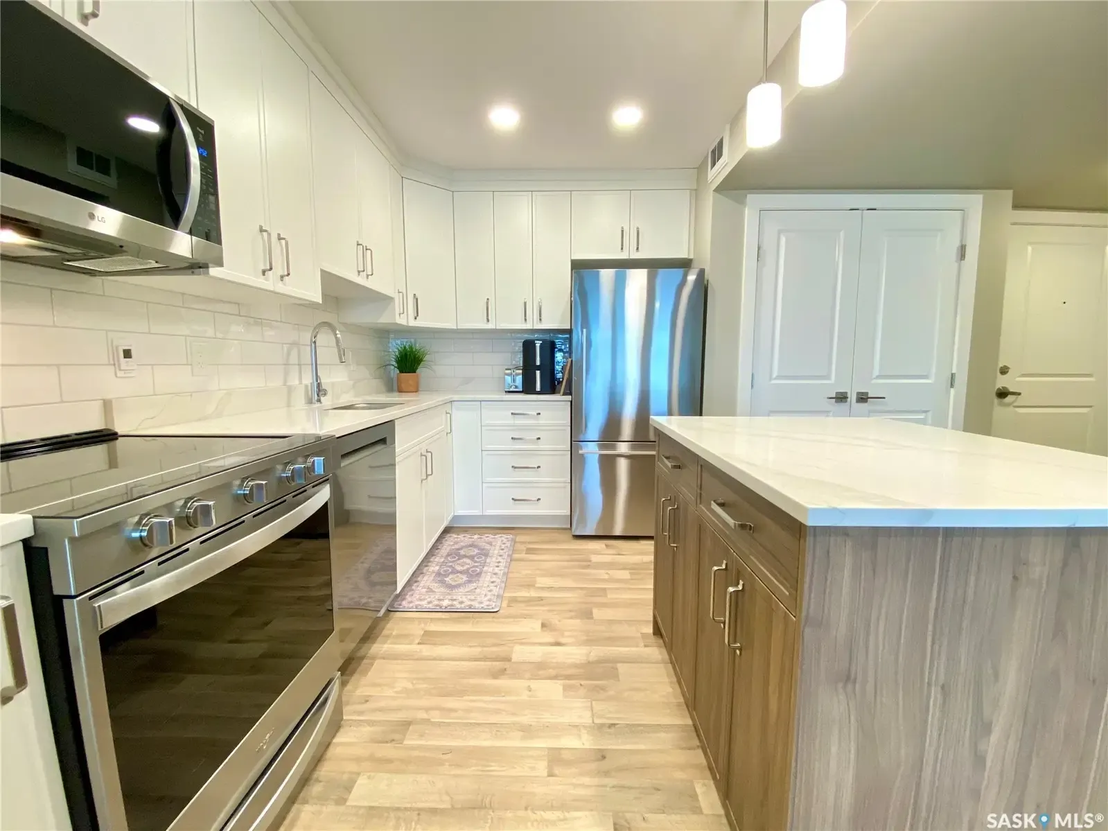 318 108th STREET W #105