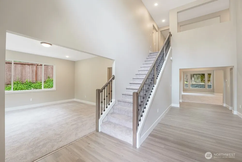 1827 216th Place NE, Sammamish, WA 98074