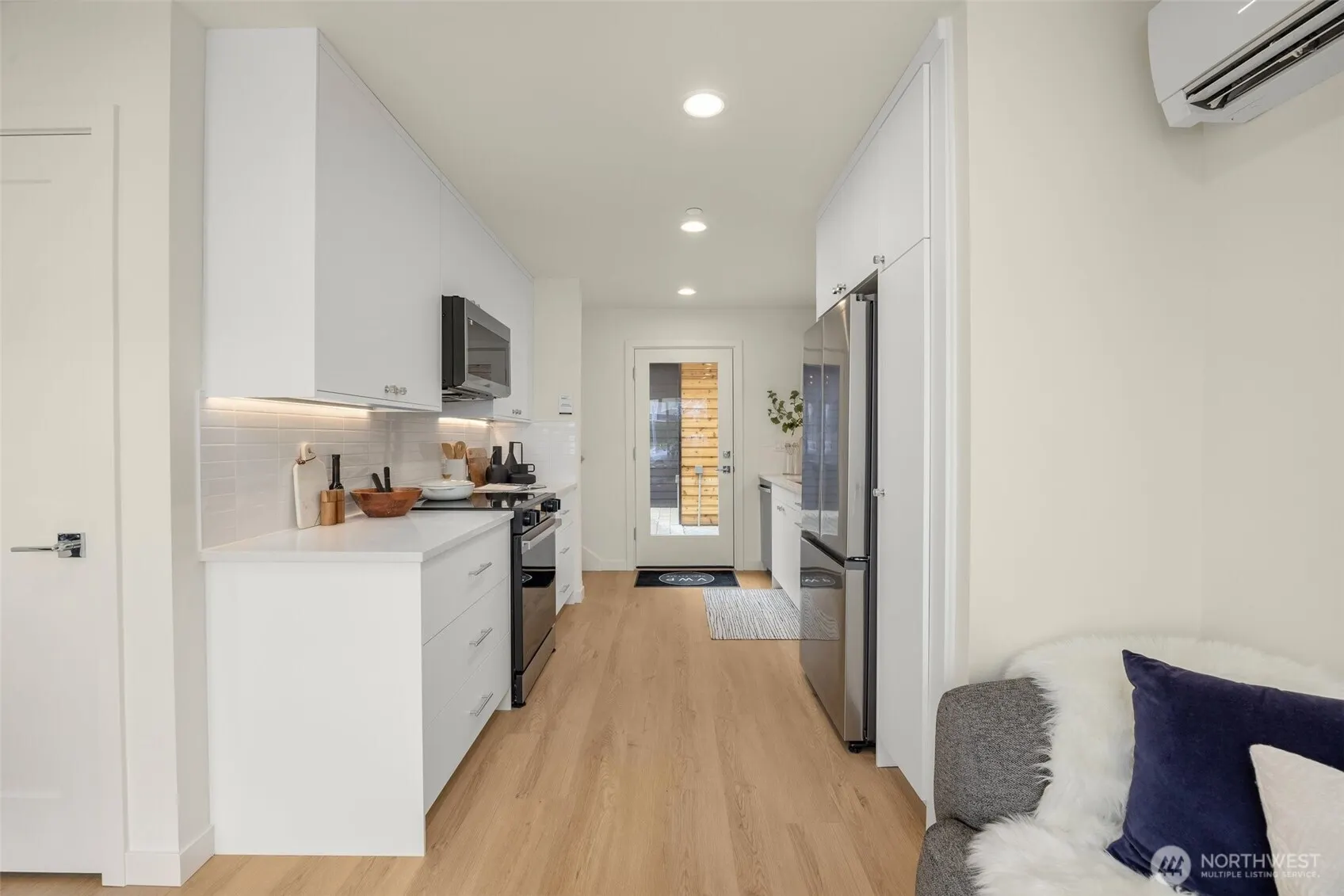 9219 D 14th Avenue NW, Seattle, WA 98117