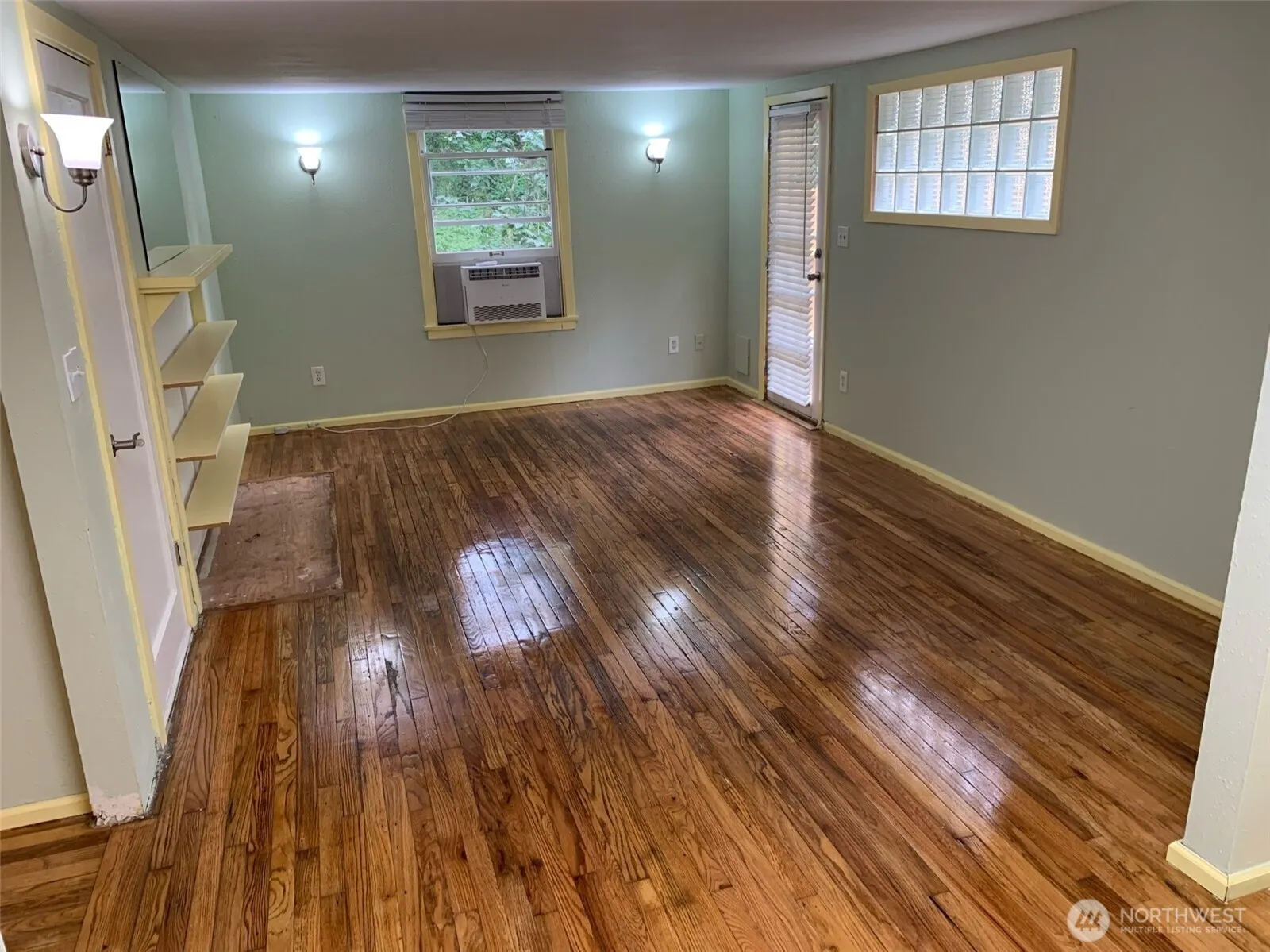 15132 148th Avenue NE, Woodinville, WA 98072