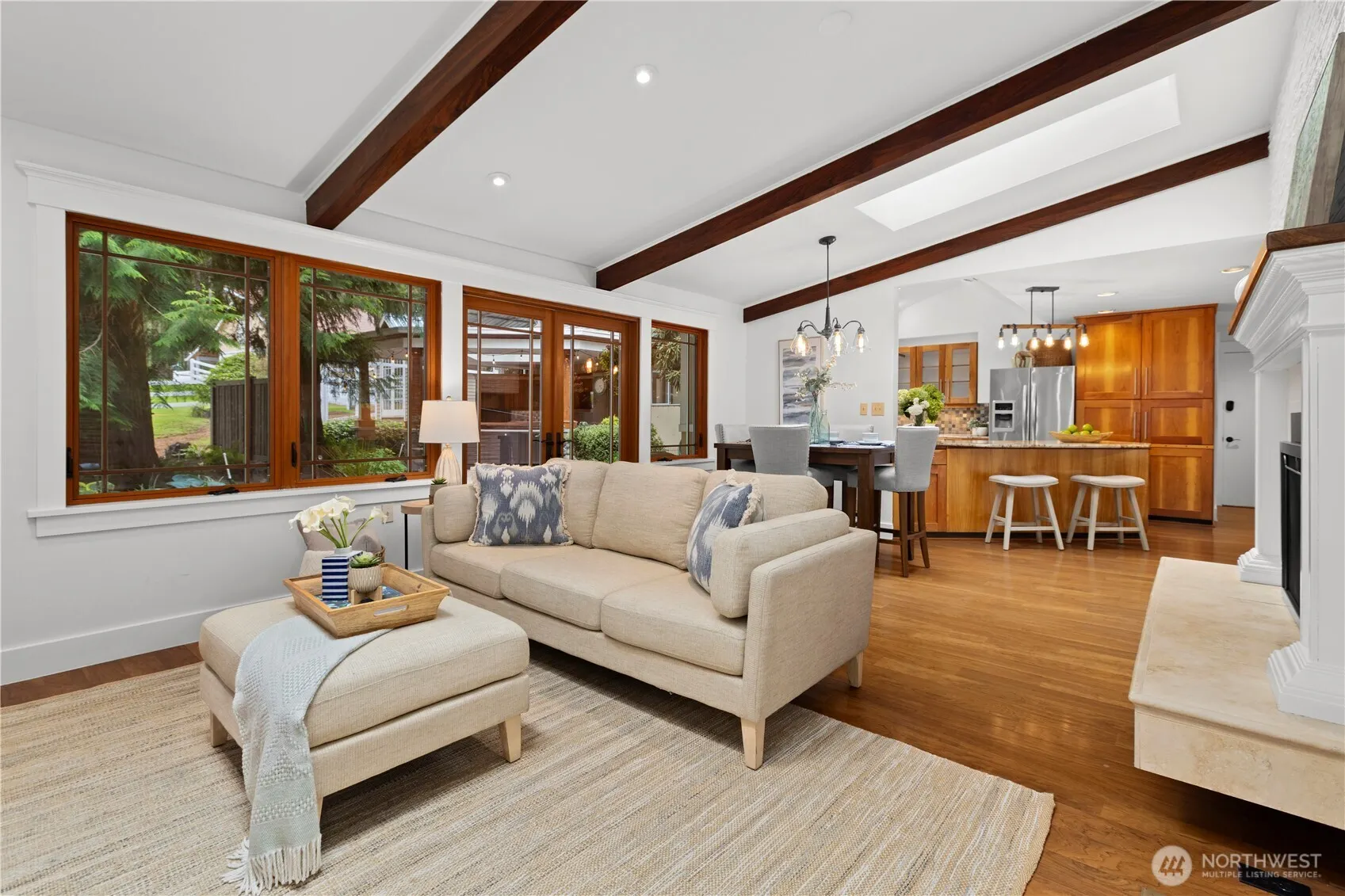 16 Bridlewood Circle , Kirkland, WA 98033-8740
