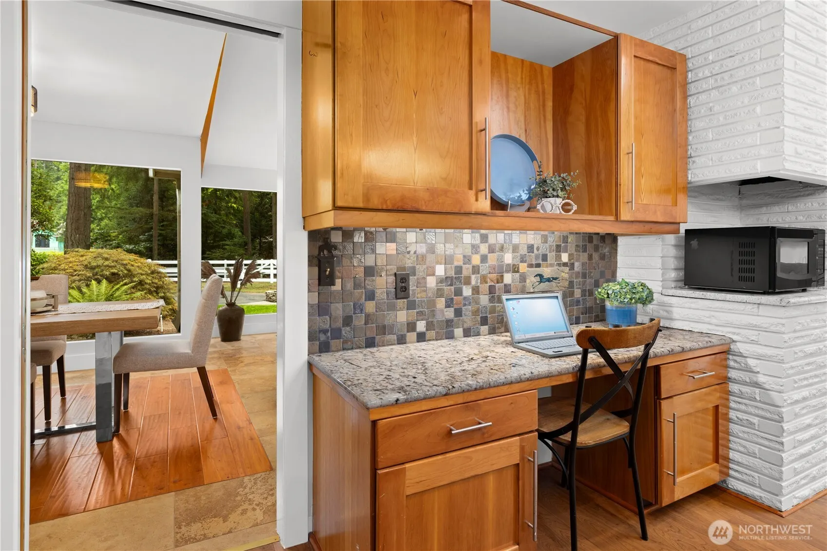 16 Bridlewood Circle , Kirkland, WA 98033-8740