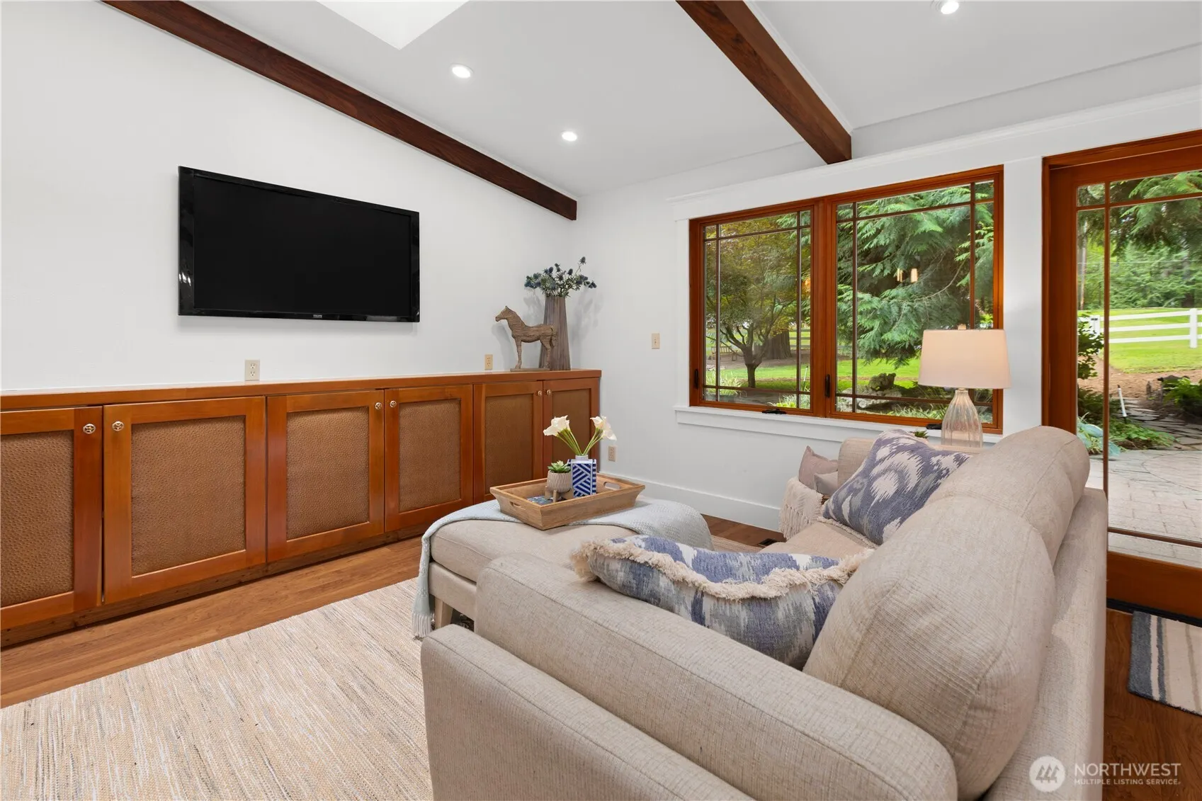 16 Bridlewood Circle , Kirkland, WA 98033-8740
