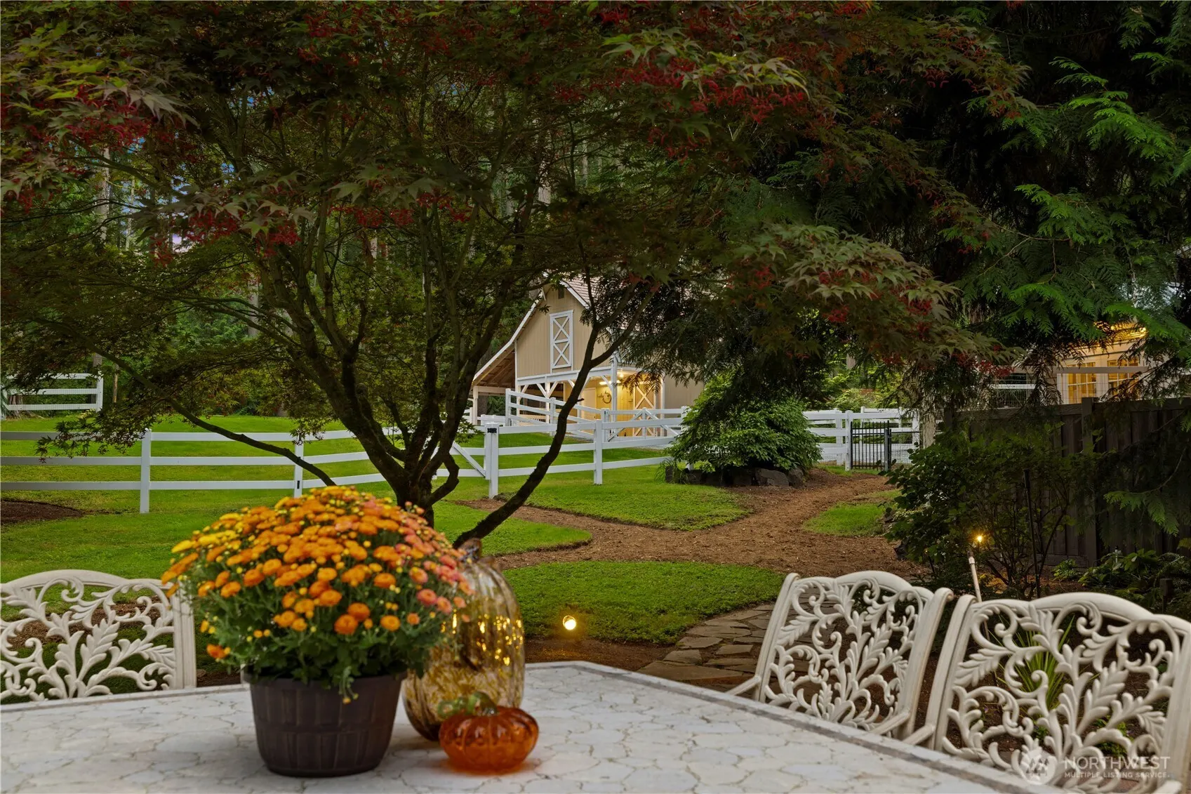 16 Bridlewood Circle , Kirkland, WA 98033-8740