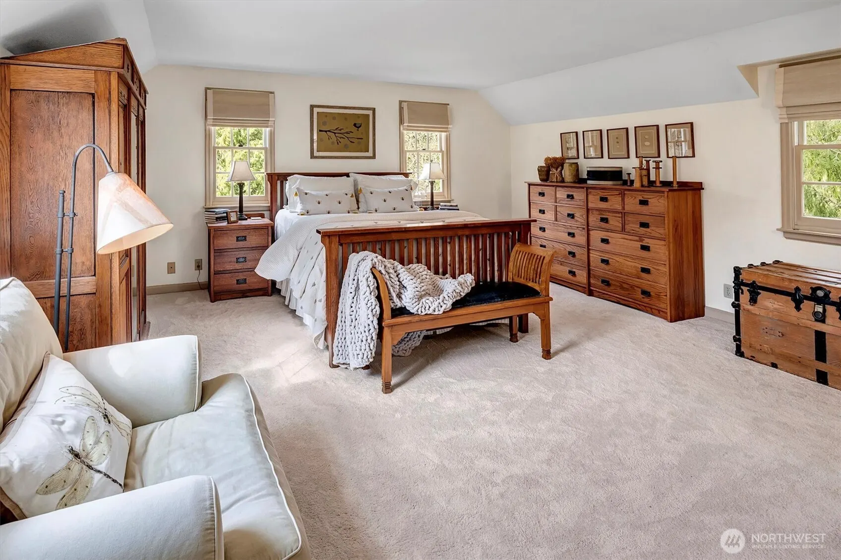 14707 Bear Creek Lane NE, Woodinville, WA 98077