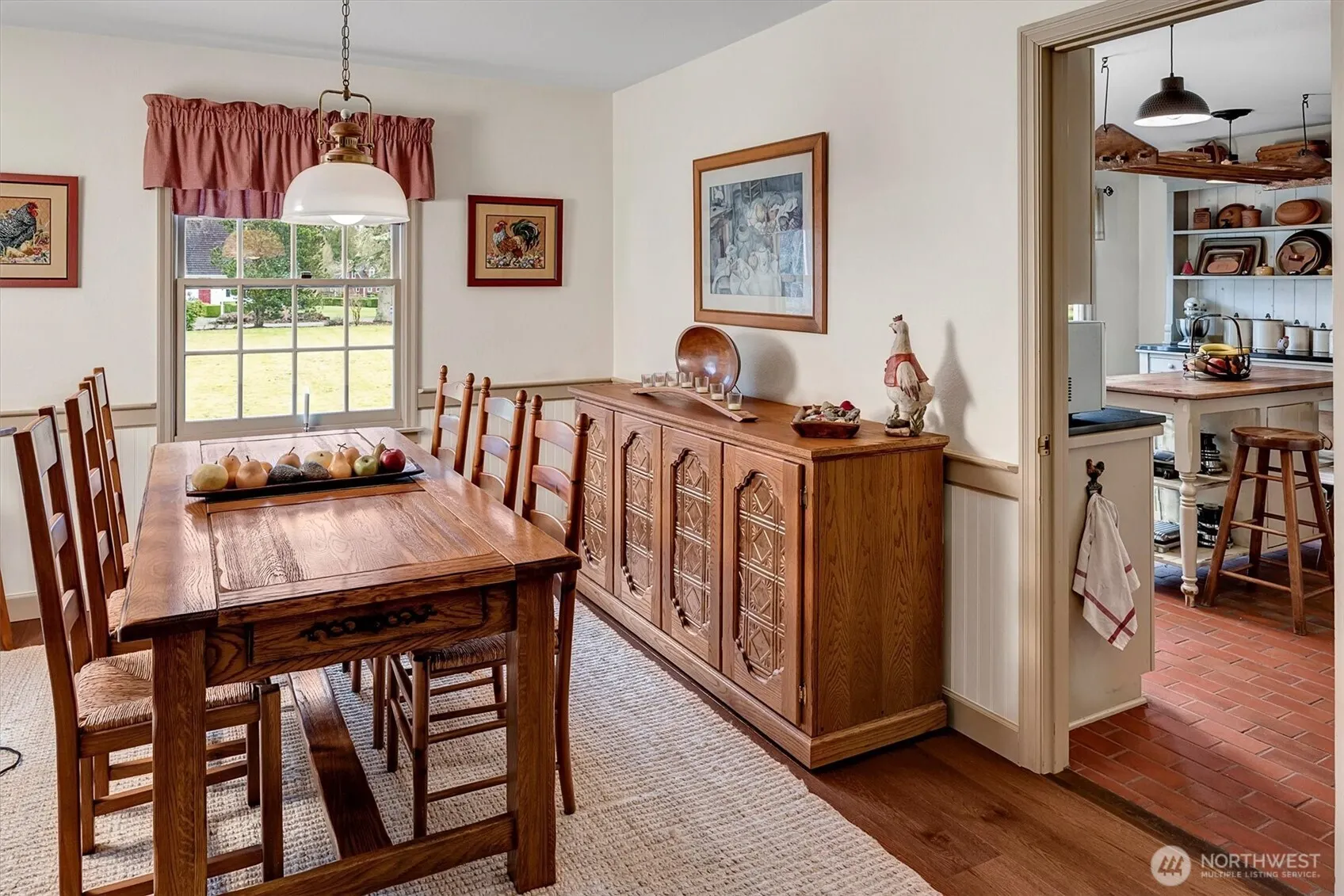14707 Bear Creek Lane NE, Woodinville, WA 98077