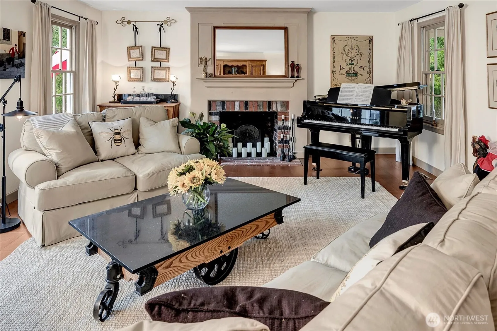 14707 Bear Creek Lane NE, Woodinville, WA 98077