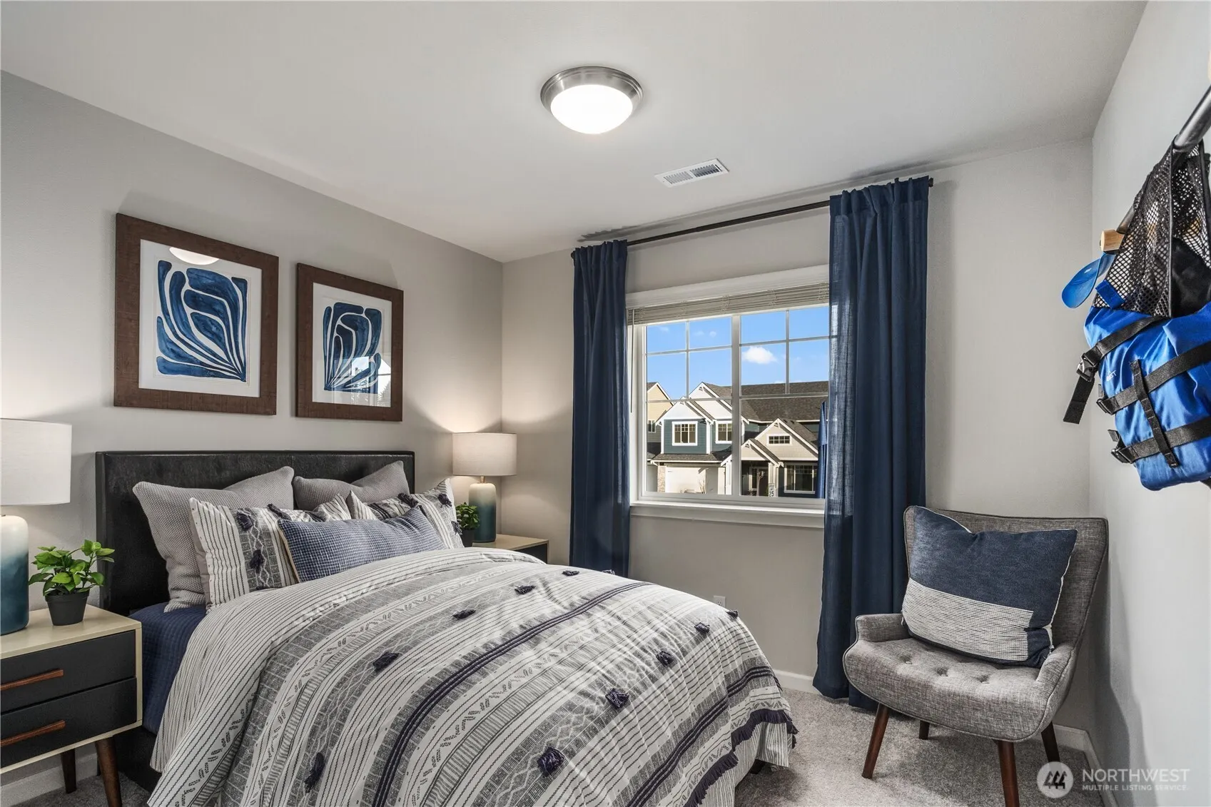26831 30th Place S #7, Kent, WA 98032