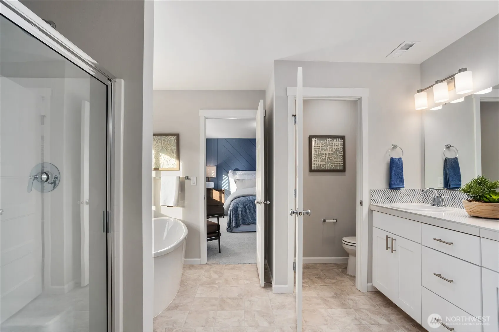26831 30th Place S #7, Kent, WA 98032