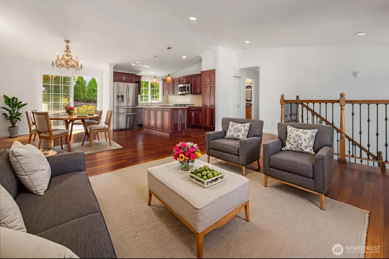 11004 100th Avenue NE, Kirkland, WA 98033