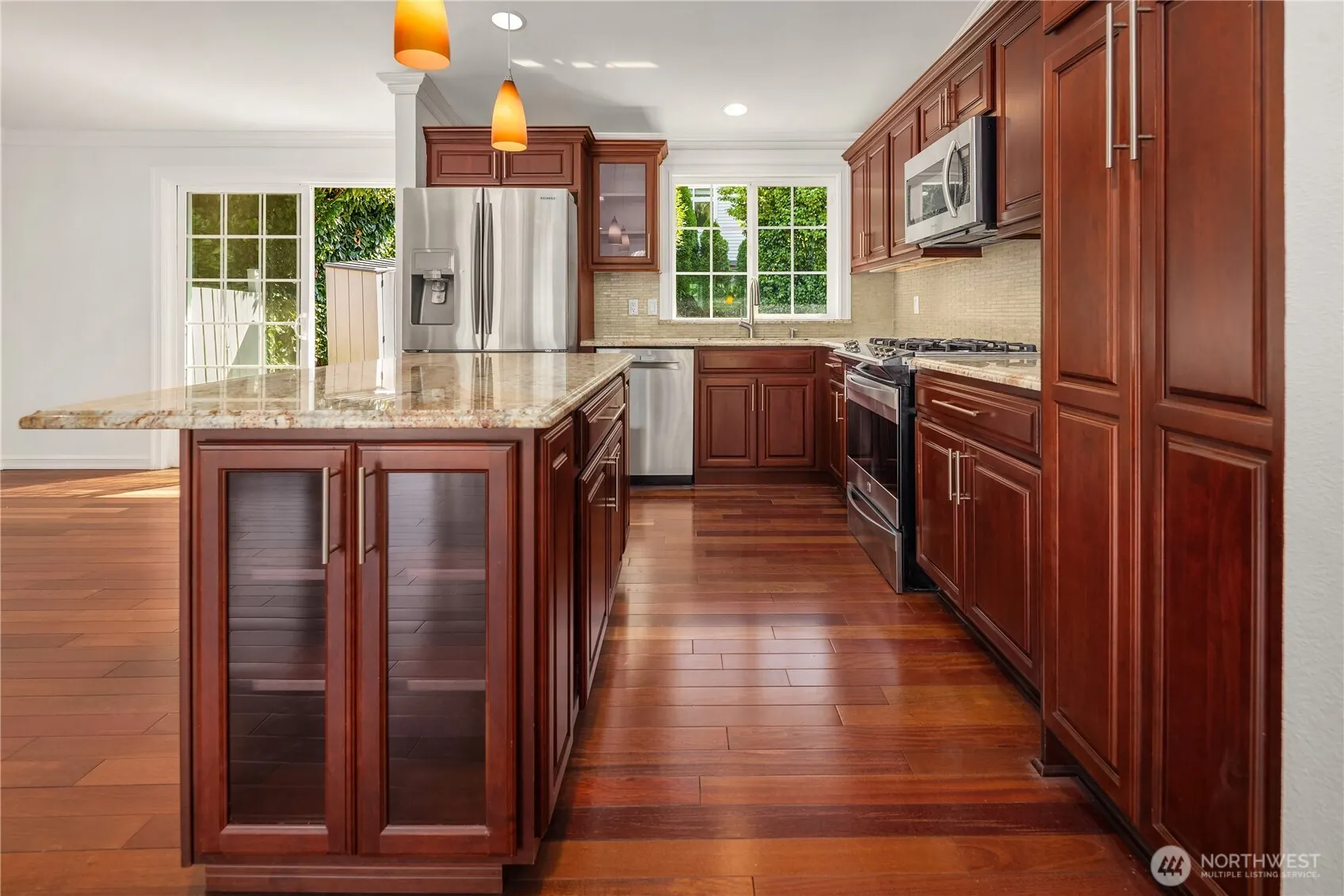 11004 100th Avenue NE, Kirkland, WA 98033