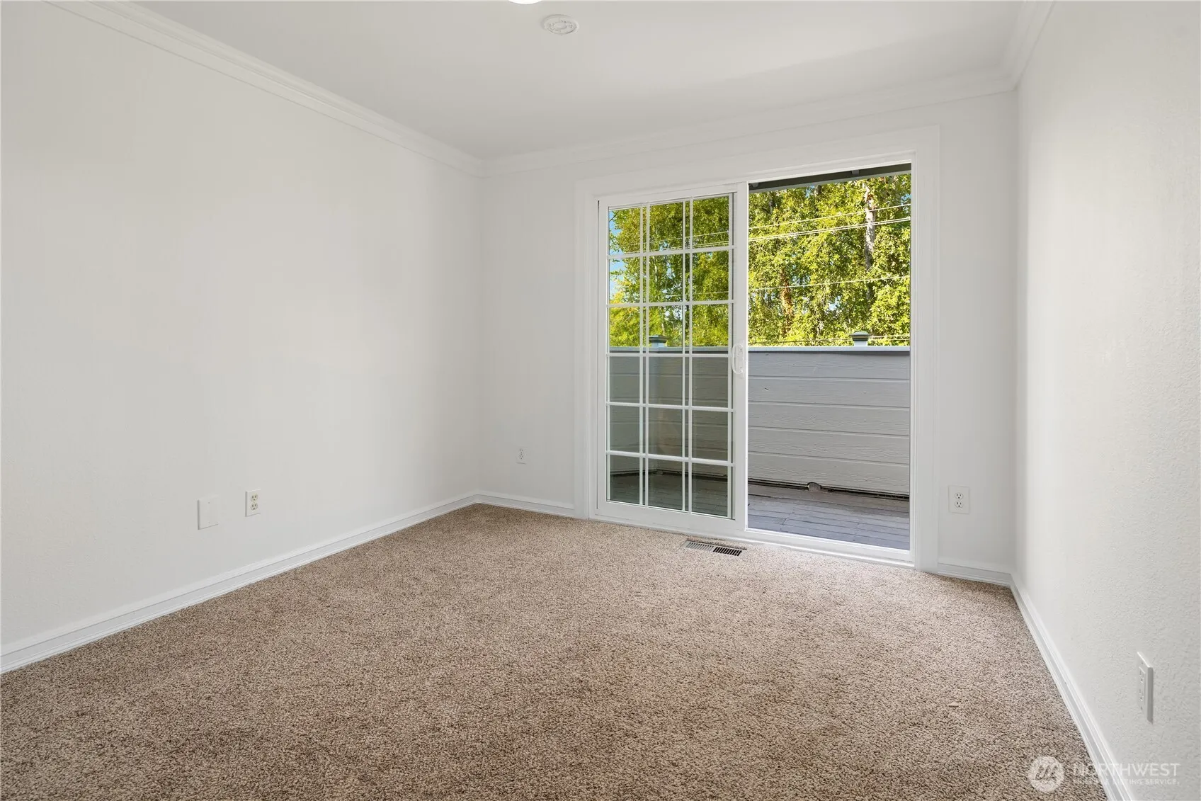 11004 100th Avenue NE, Kirkland, WA 98033
