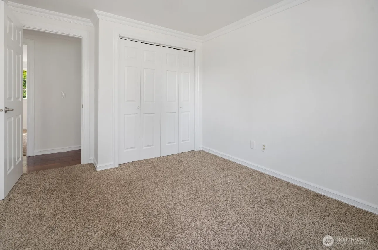 11004 100th Avenue NE, Kirkland, WA 98033