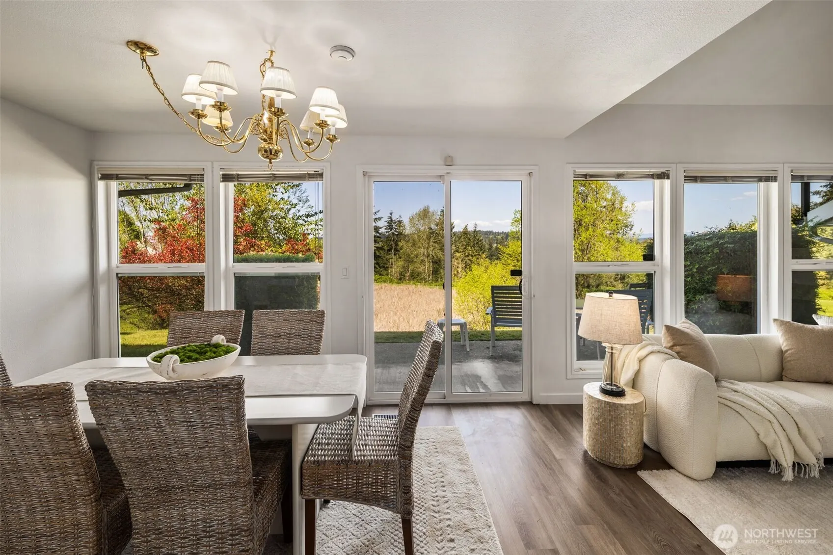 15662 NE 70th Court , Redmond, WA 98052