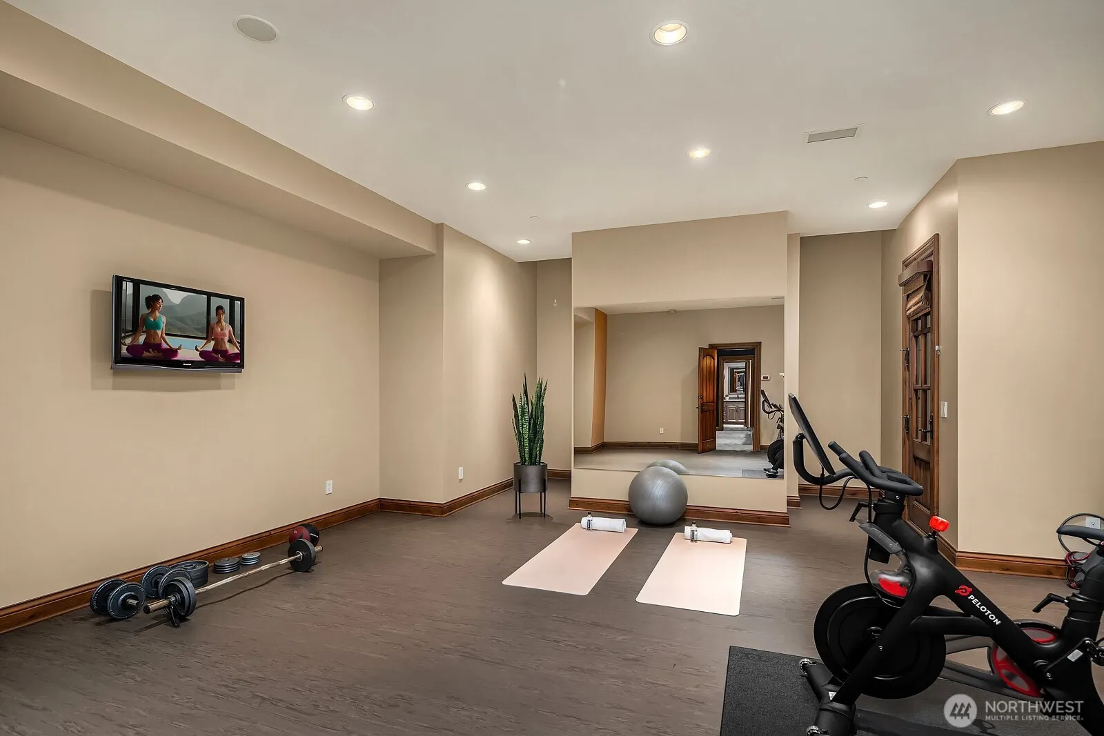 2045 250th Place NE, Sammamish, WA 98074