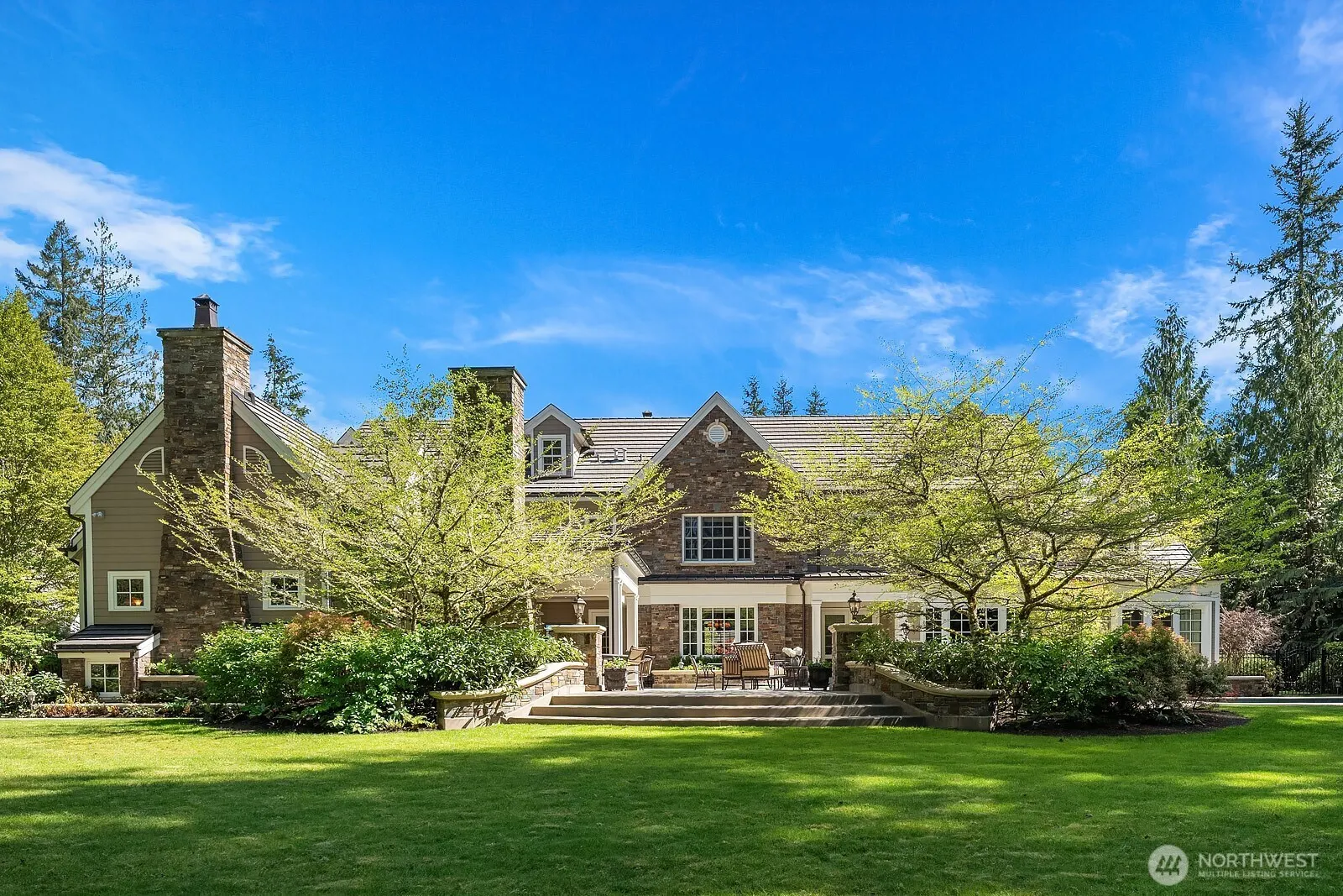 2045 250th Place NE, Sammamish, WA 98074