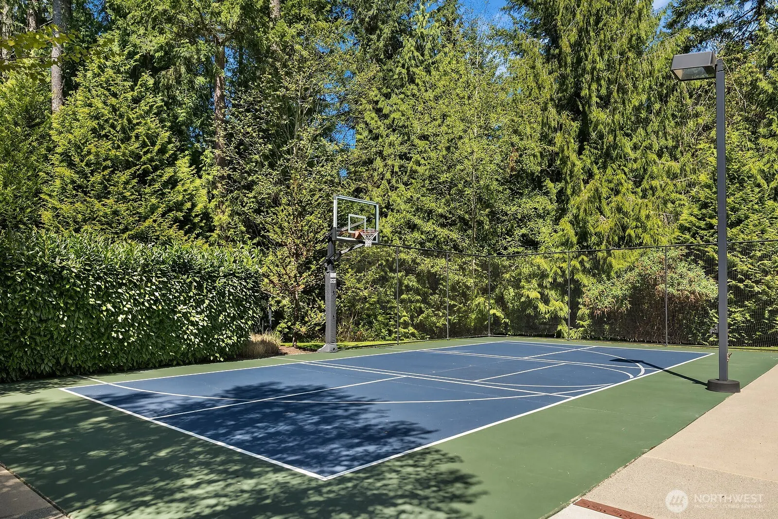 2045 250th Place NE, Sammamish, WA 98074