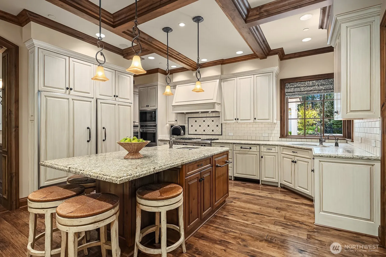 2045 250th Place NE, Sammamish, WA 98074