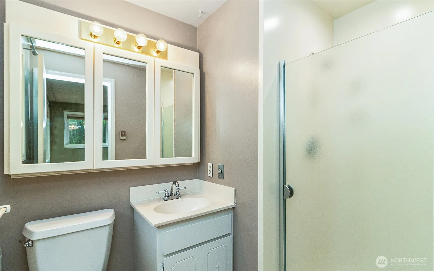 15729 Larch Way , Lynnwood, WA 98087