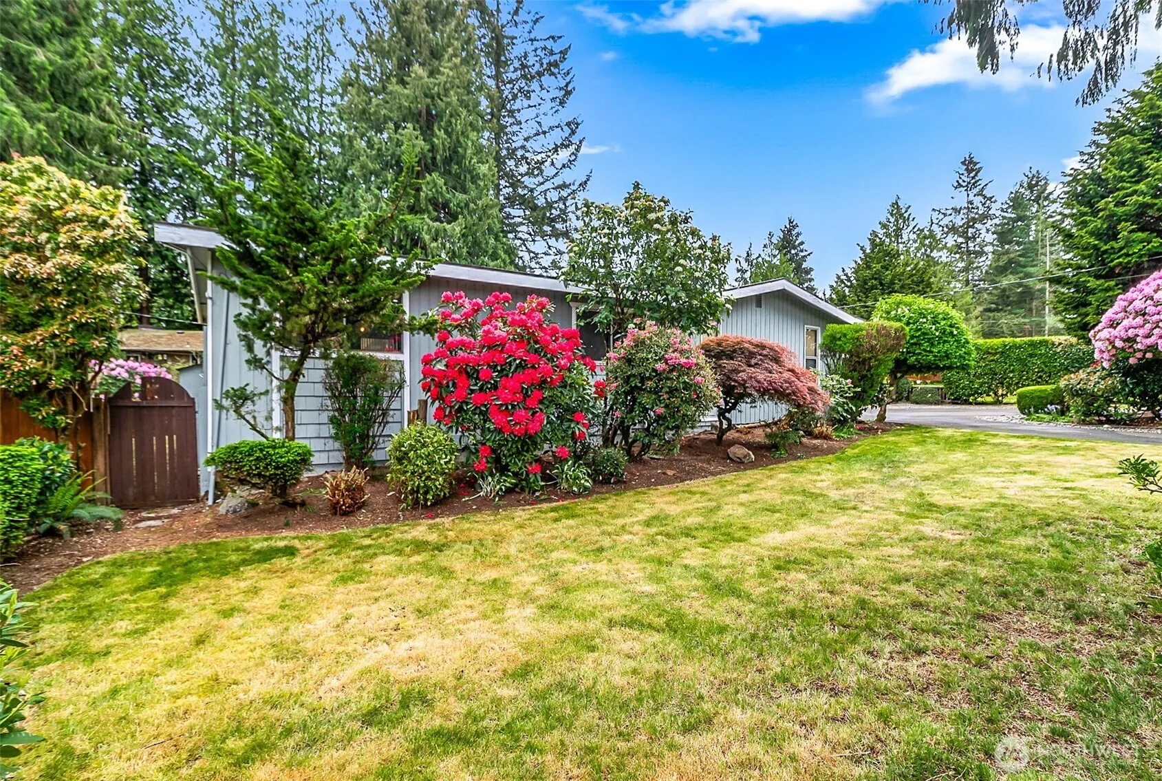15729 Larch Way , Lynnwood, WA 98087