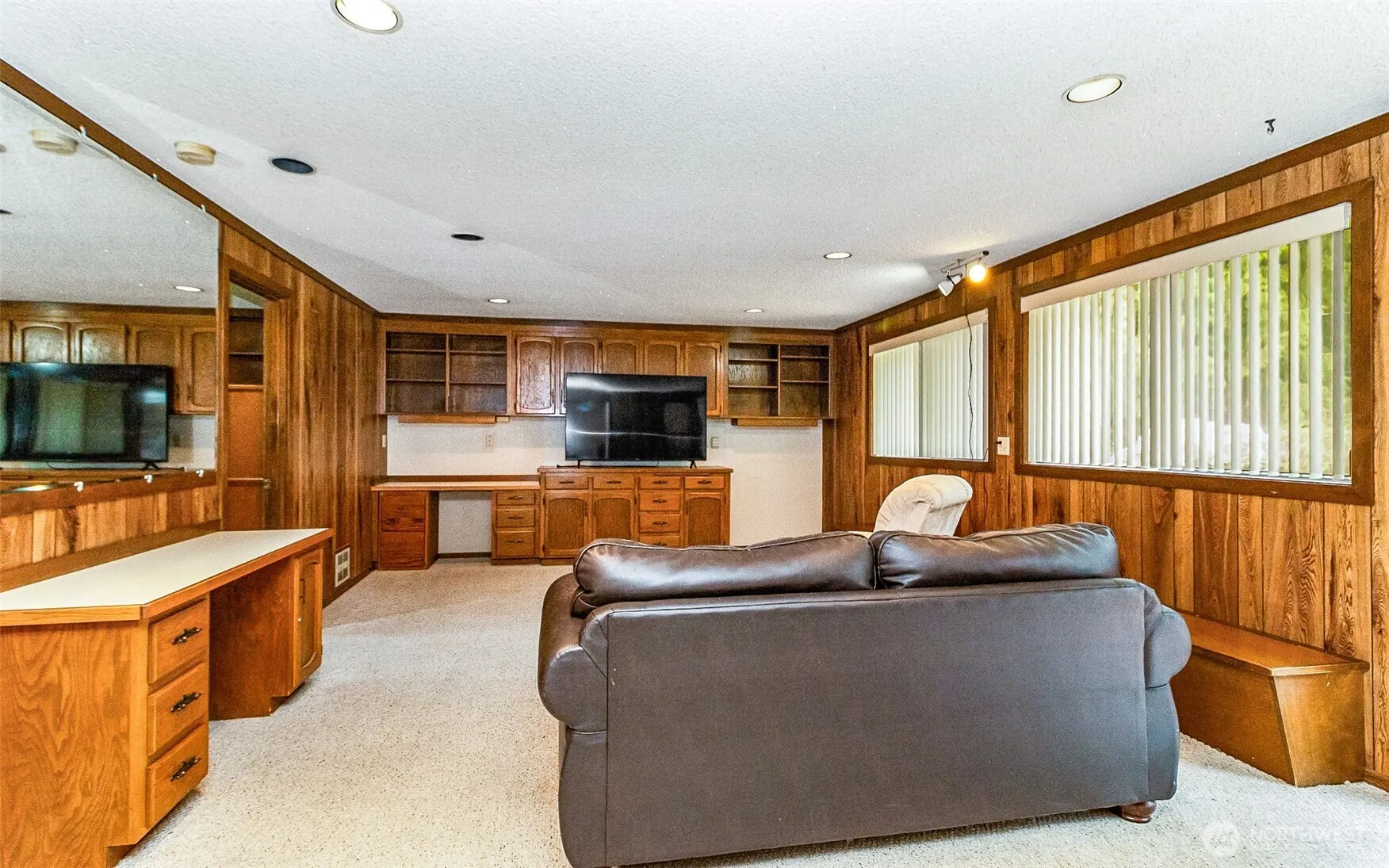 15729 Larch Way , Lynnwood, WA 98087