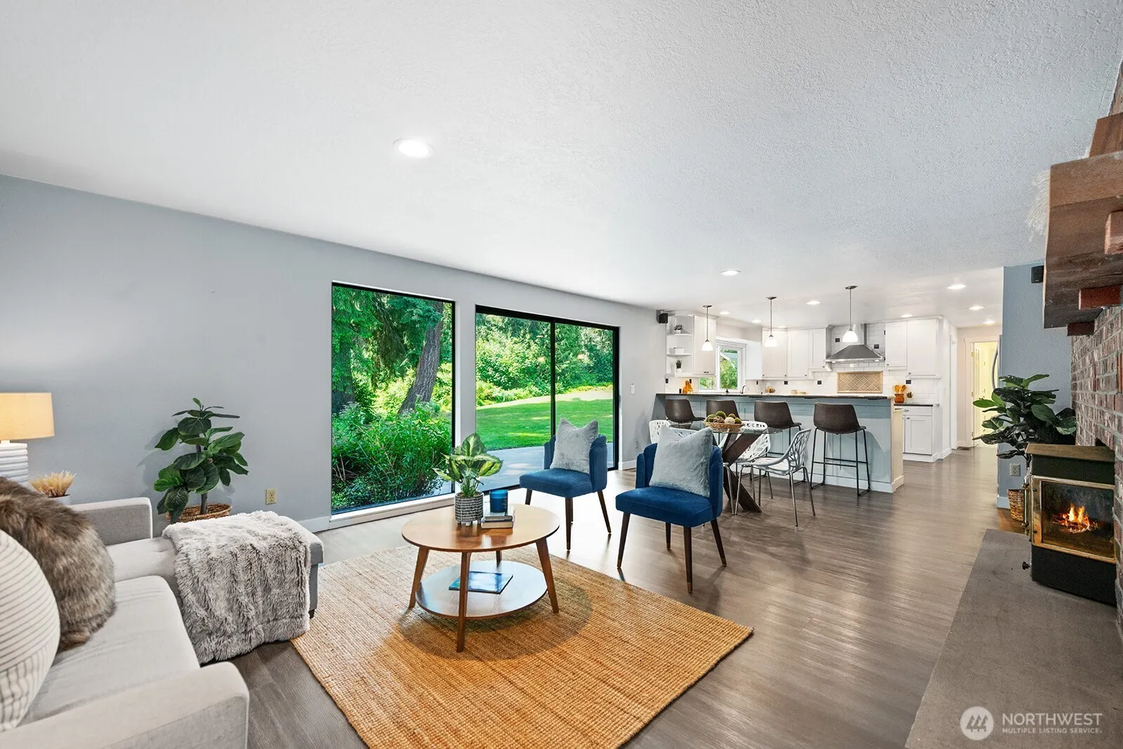12043 184th Avenue NE, Redmond, WA 98052-2214