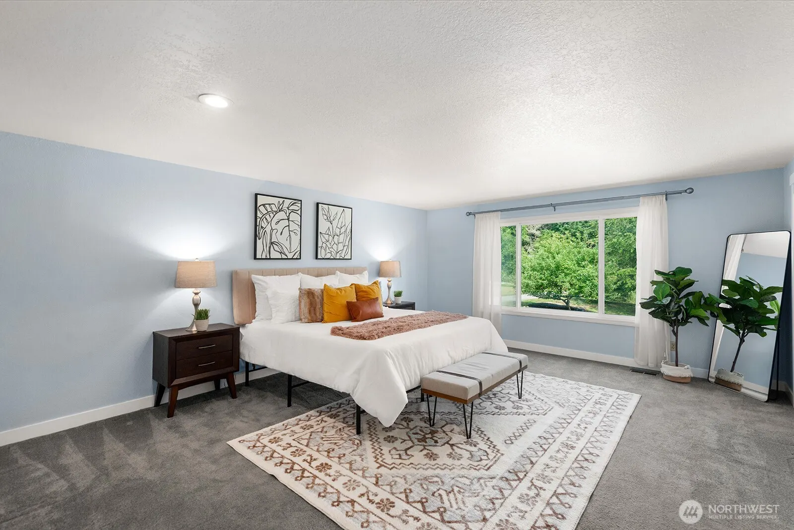 12043 184th Avenue NE, Redmond, WA 98052-2214