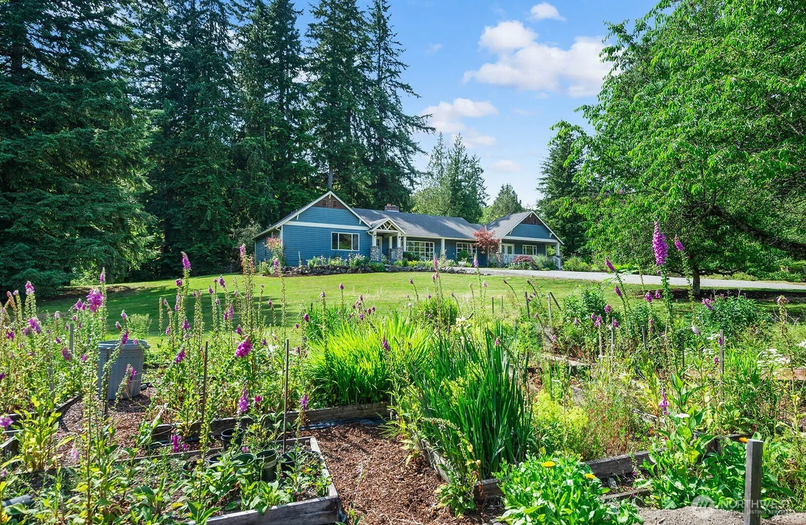12043 184th Avenue NE, Redmond, WA 98052-2214