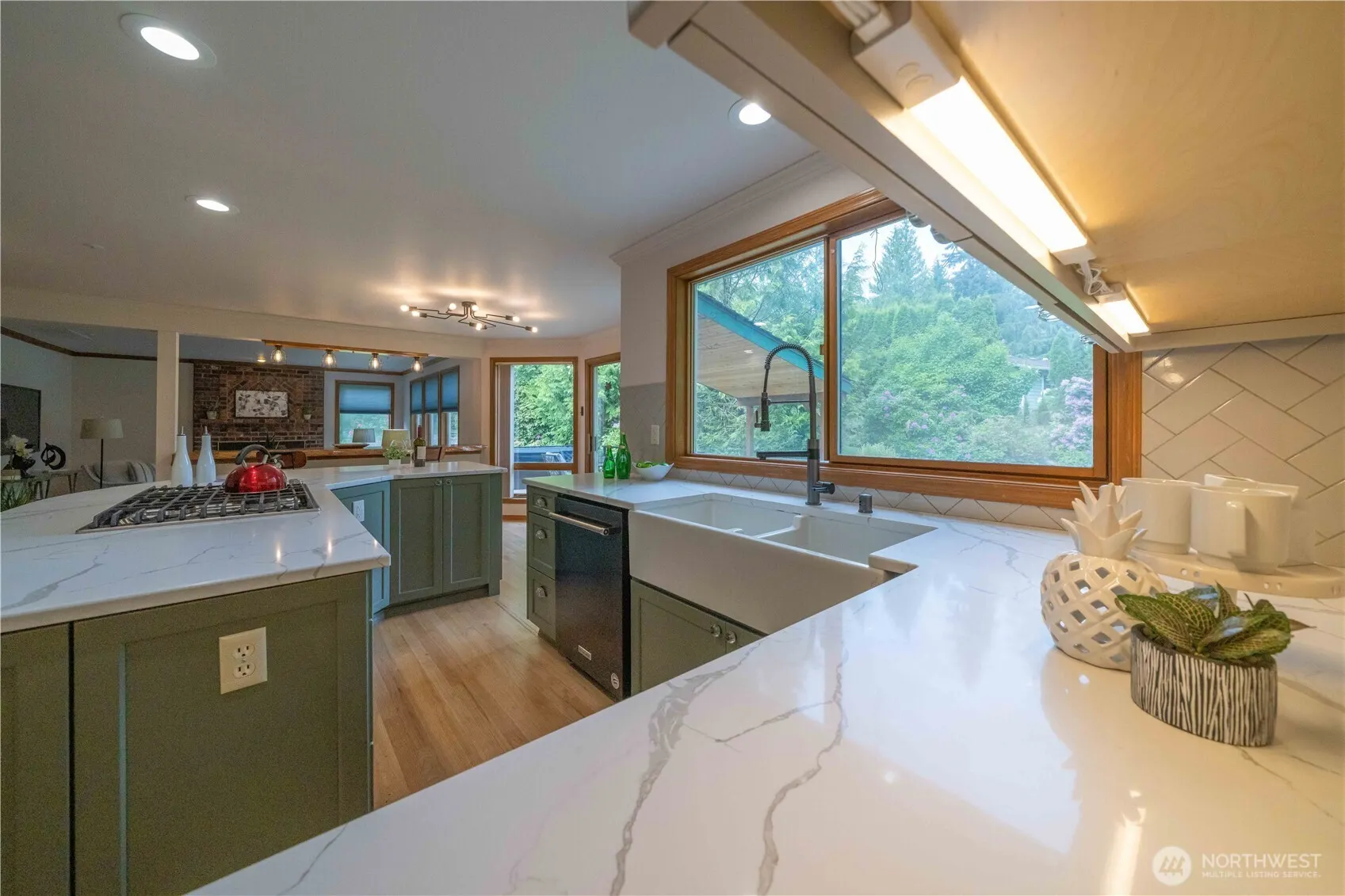18118 236th Avenue NE, Woodinville, WA 98077-6767
