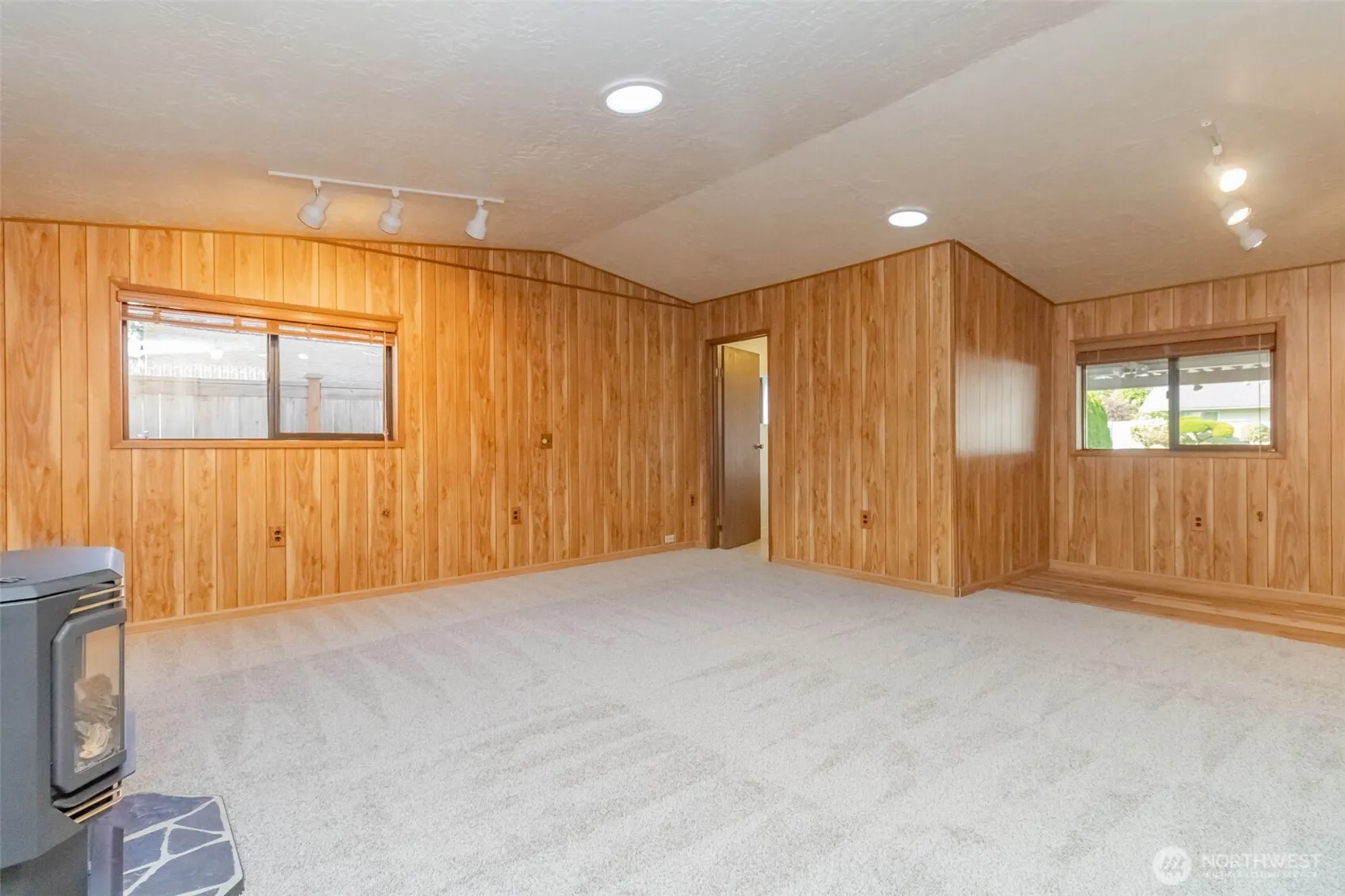 16958 121 Avenue SE, Renton, WA 98058