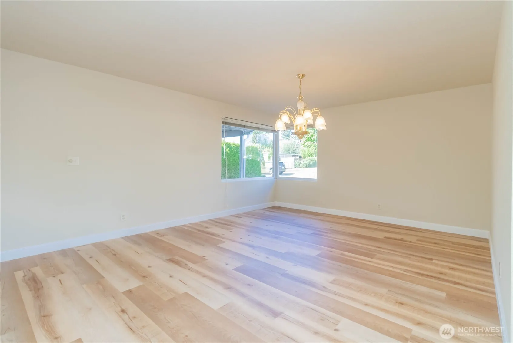 16958 121 Avenue SE, Renton, WA 98058