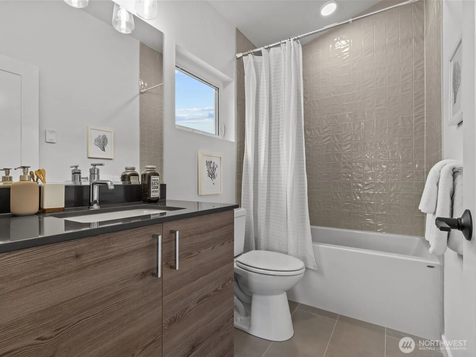 9017 Dibble Avenue NW, Seattle, WA 98117