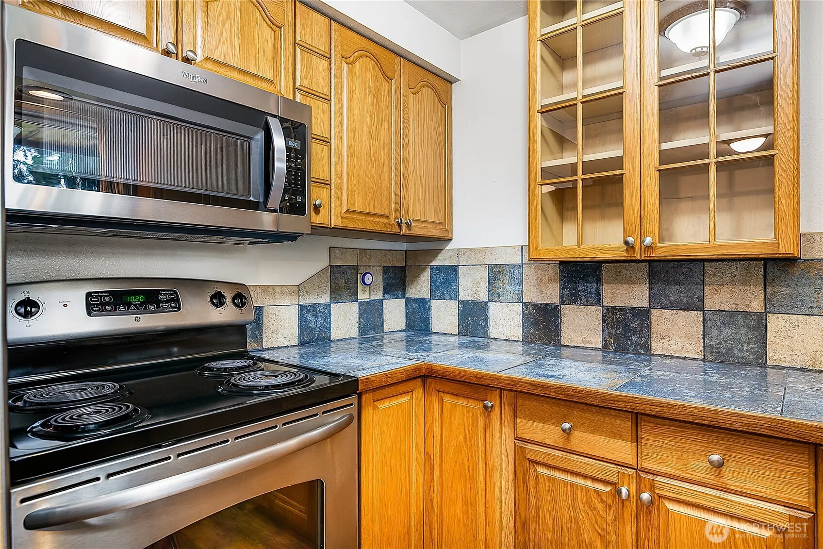 19713 Damson Road , Lynnwood, WA 98036