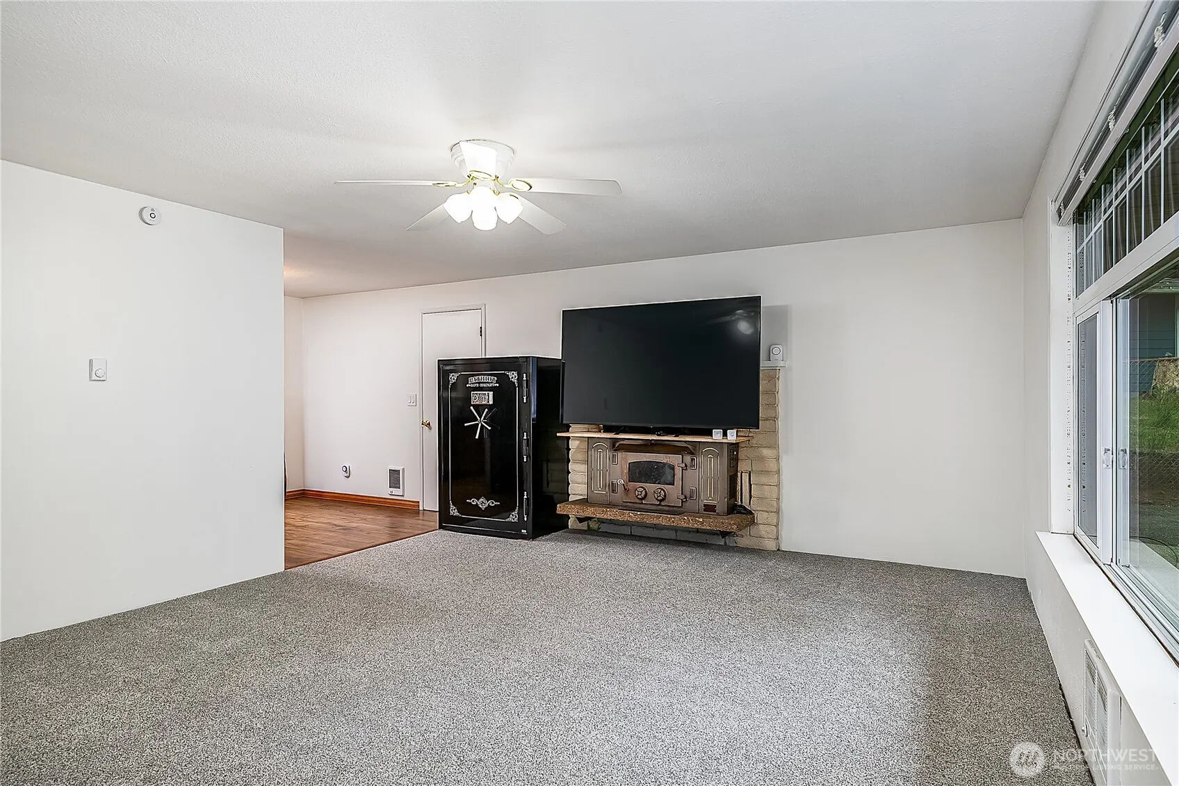 19713 Damson Road , Lynnwood, WA 98036