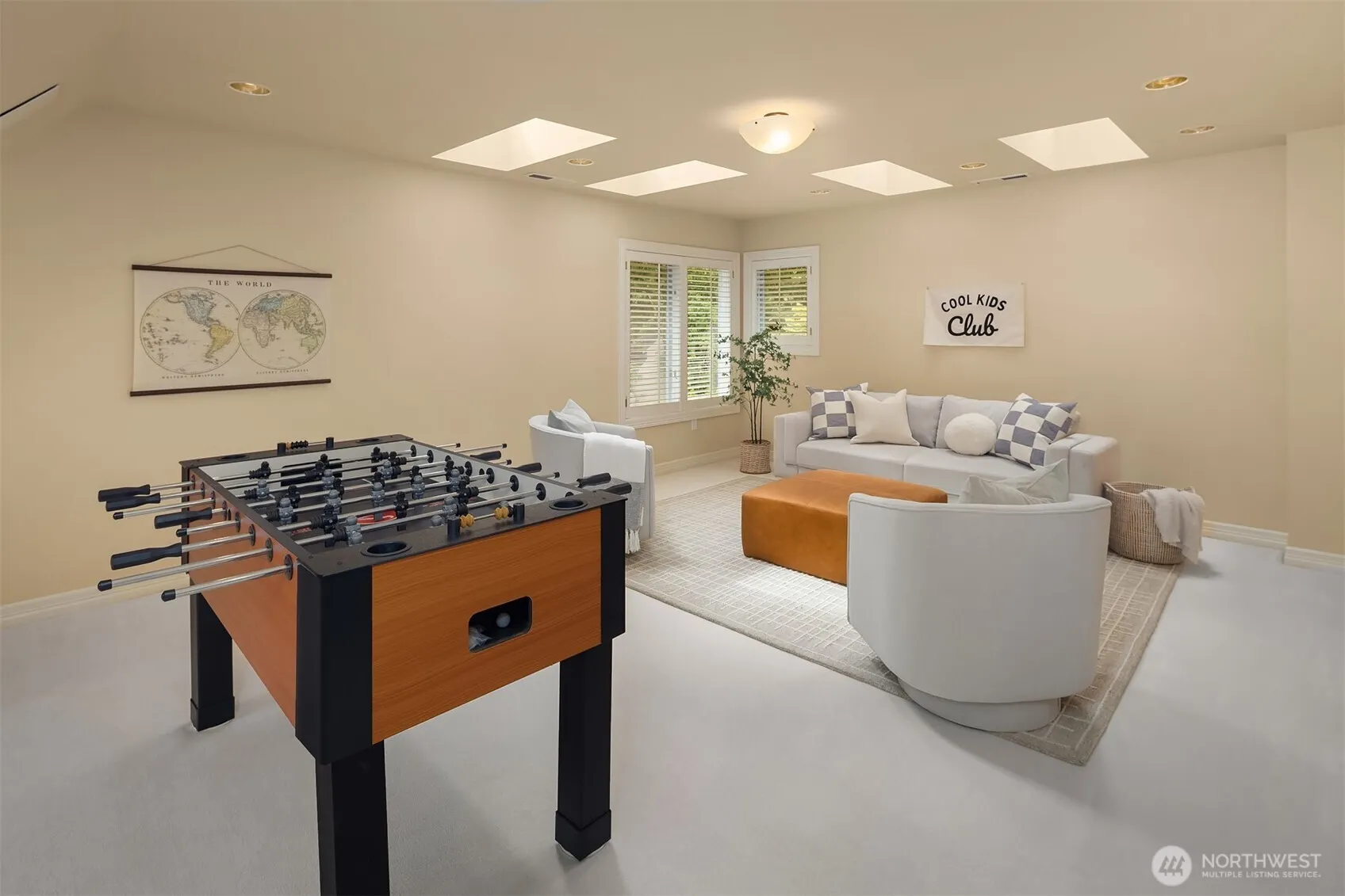 20450 NE 71st Street , Redmond, WA 98053-4725