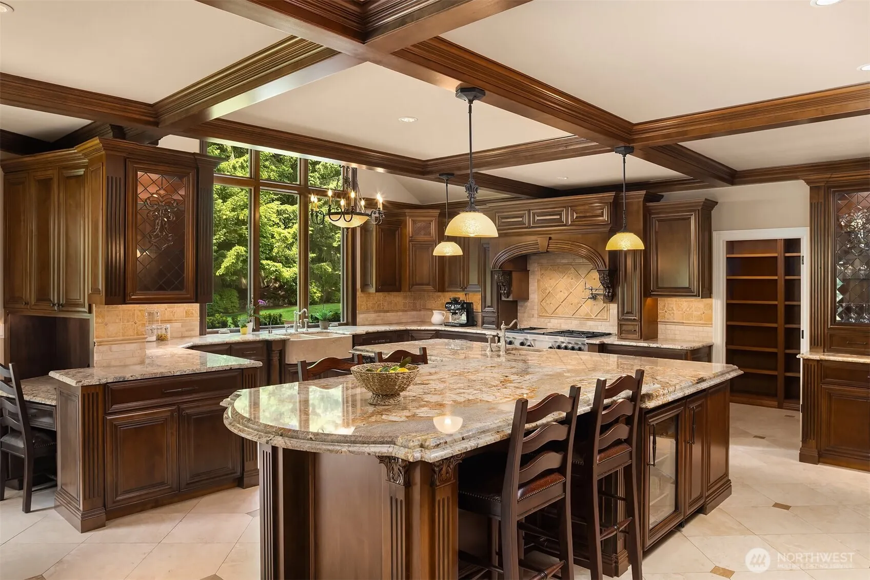 20450 NE 71st Street , Redmond, WA 98053-4725