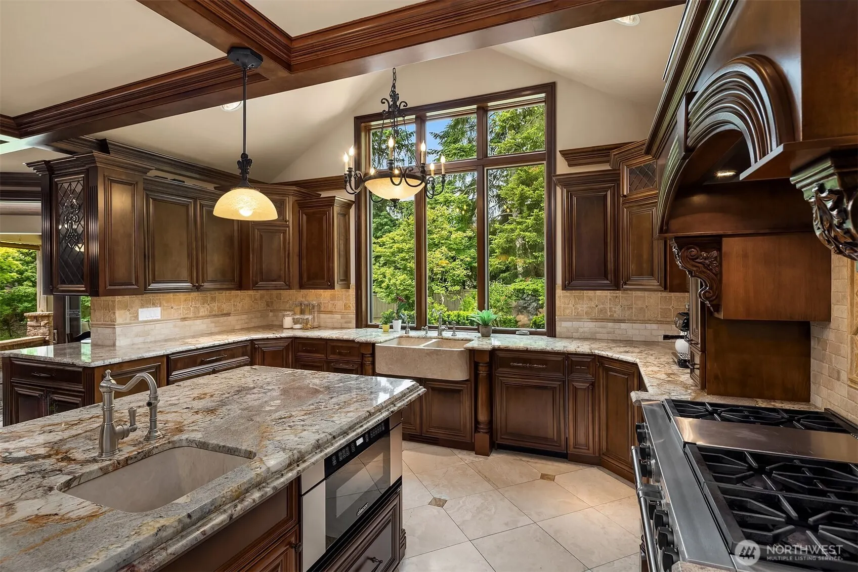 20450 NE 71st Street , Redmond, WA 98053-4725