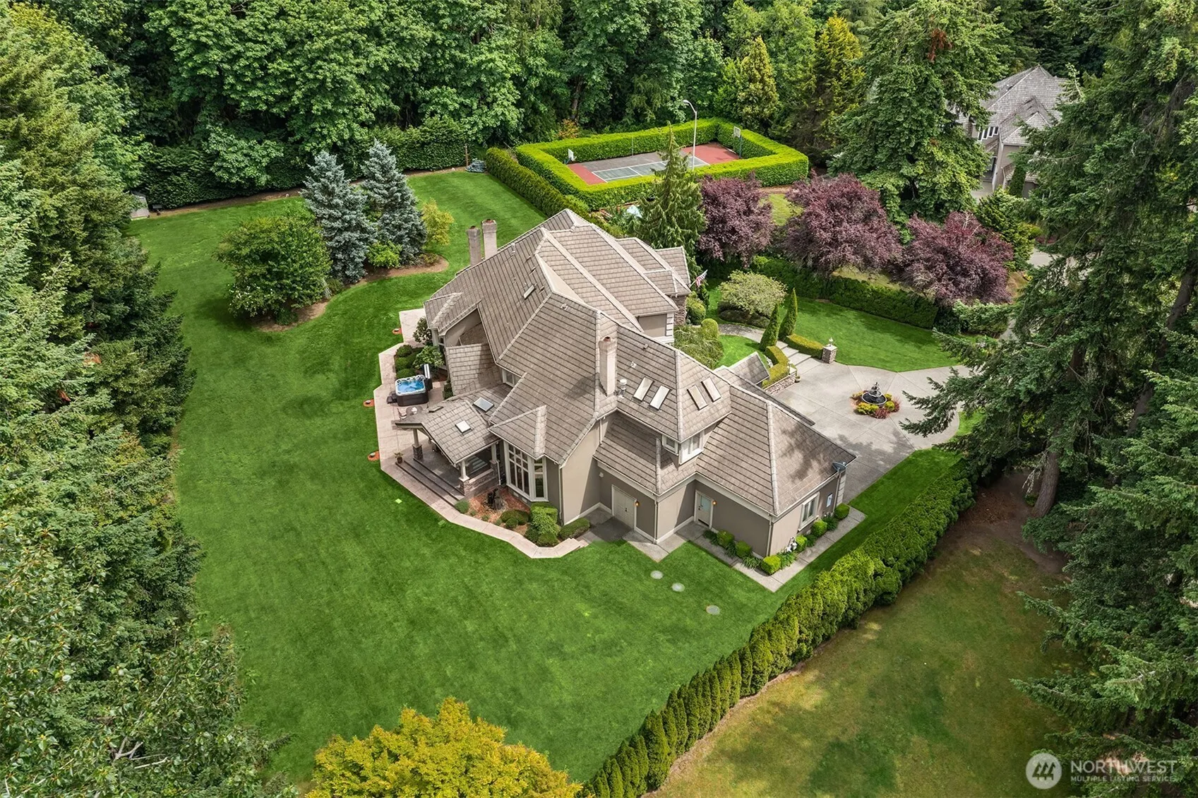20450 NE 71st Street , Redmond, WA 98053-4725