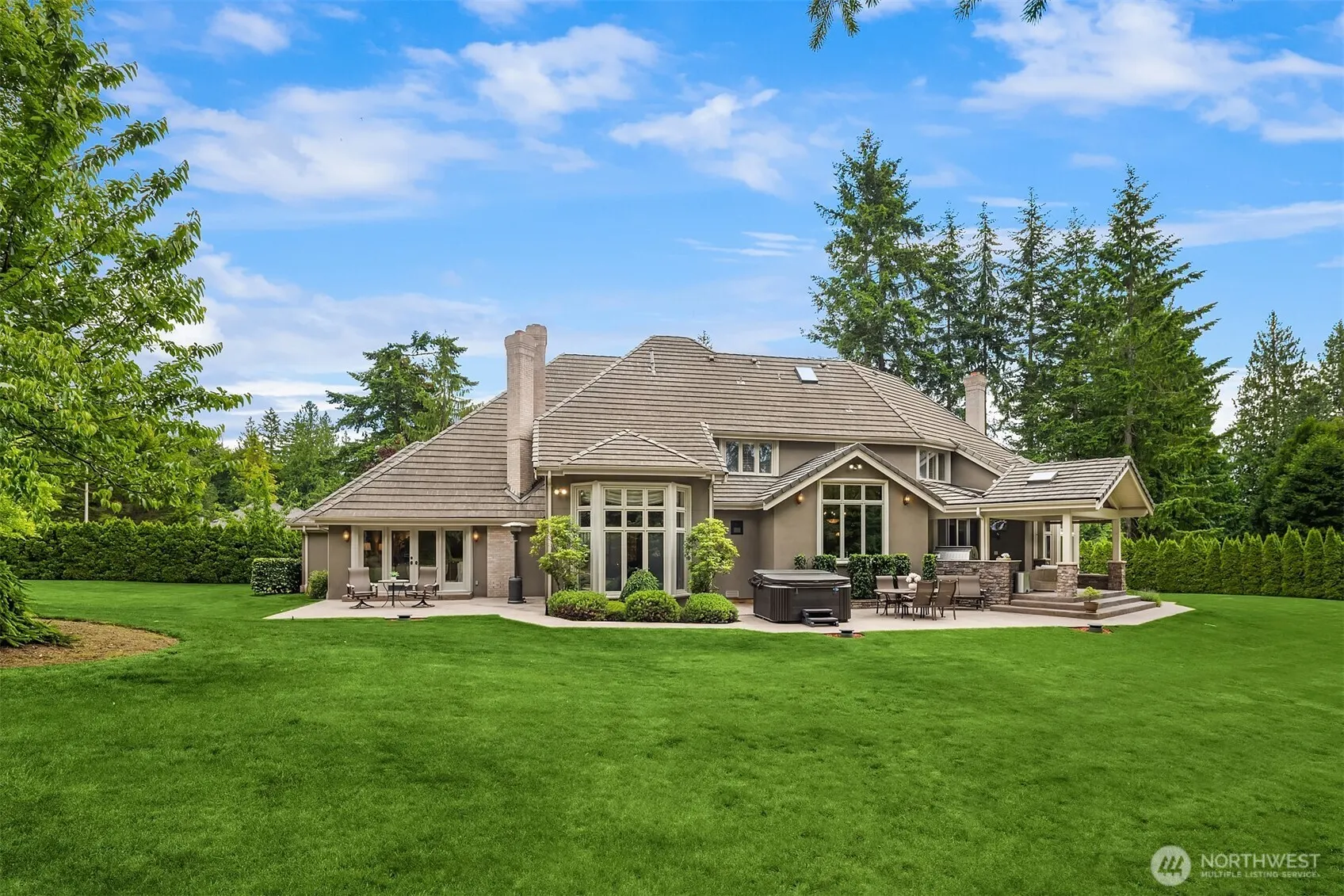20450 NE 71st Street , Redmond, WA 98053-4725