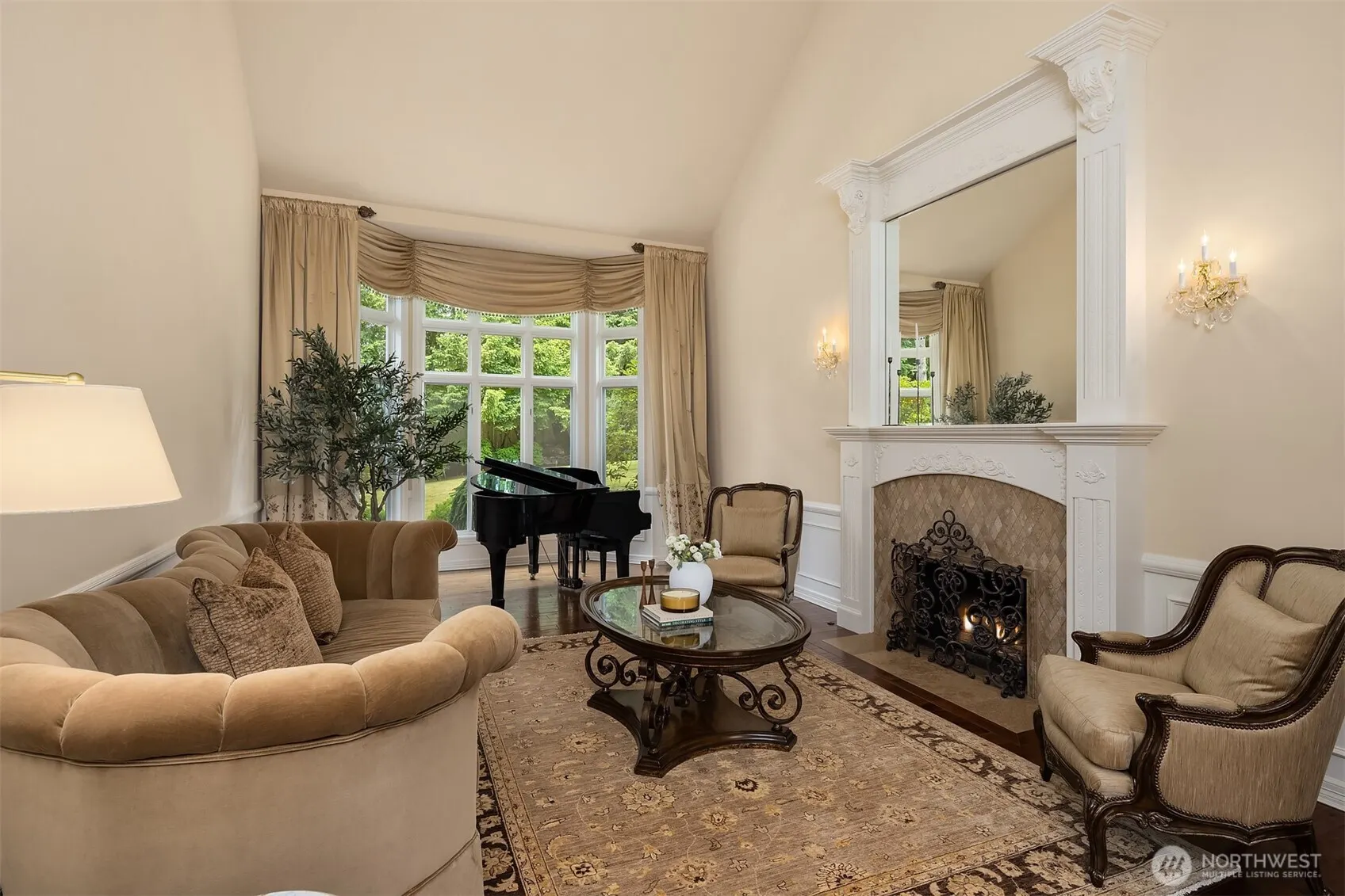 20450 NE 71st Street , Redmond, WA 98053-4725