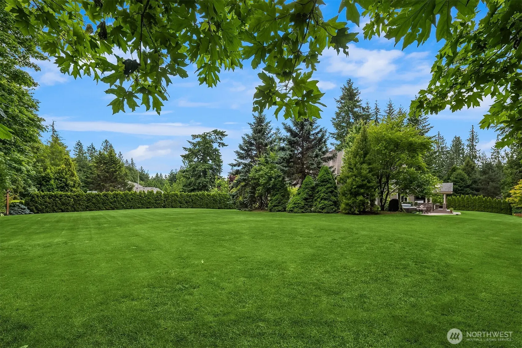 20450 NE 71st Street , Redmond, WA 98053-4725