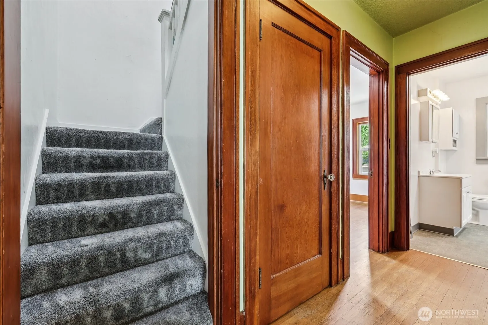 310 26th Avenue , Seattle, WA 98122