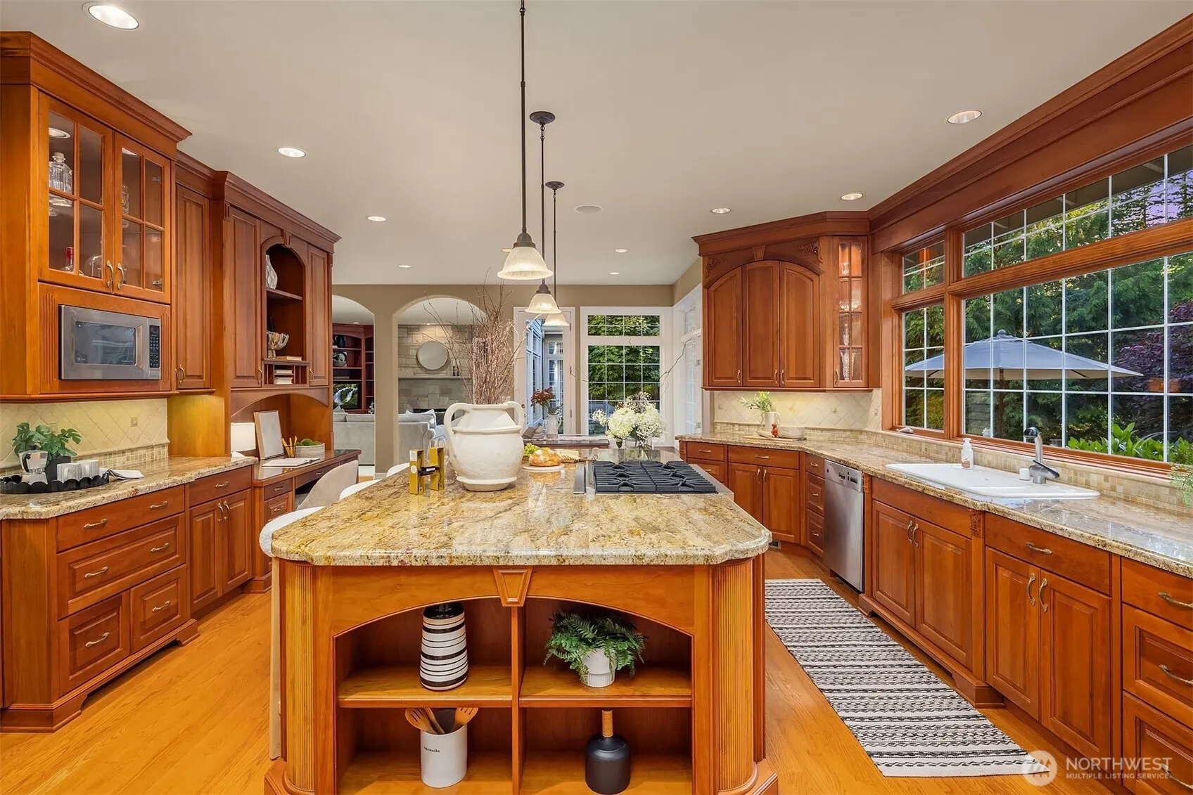 24838 NE 20th Street , Sammamish, WA 98074-3340