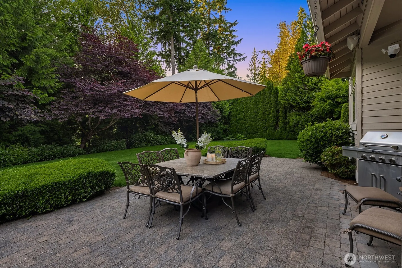 24838 NE 20th Street , Sammamish, WA 98074-3340