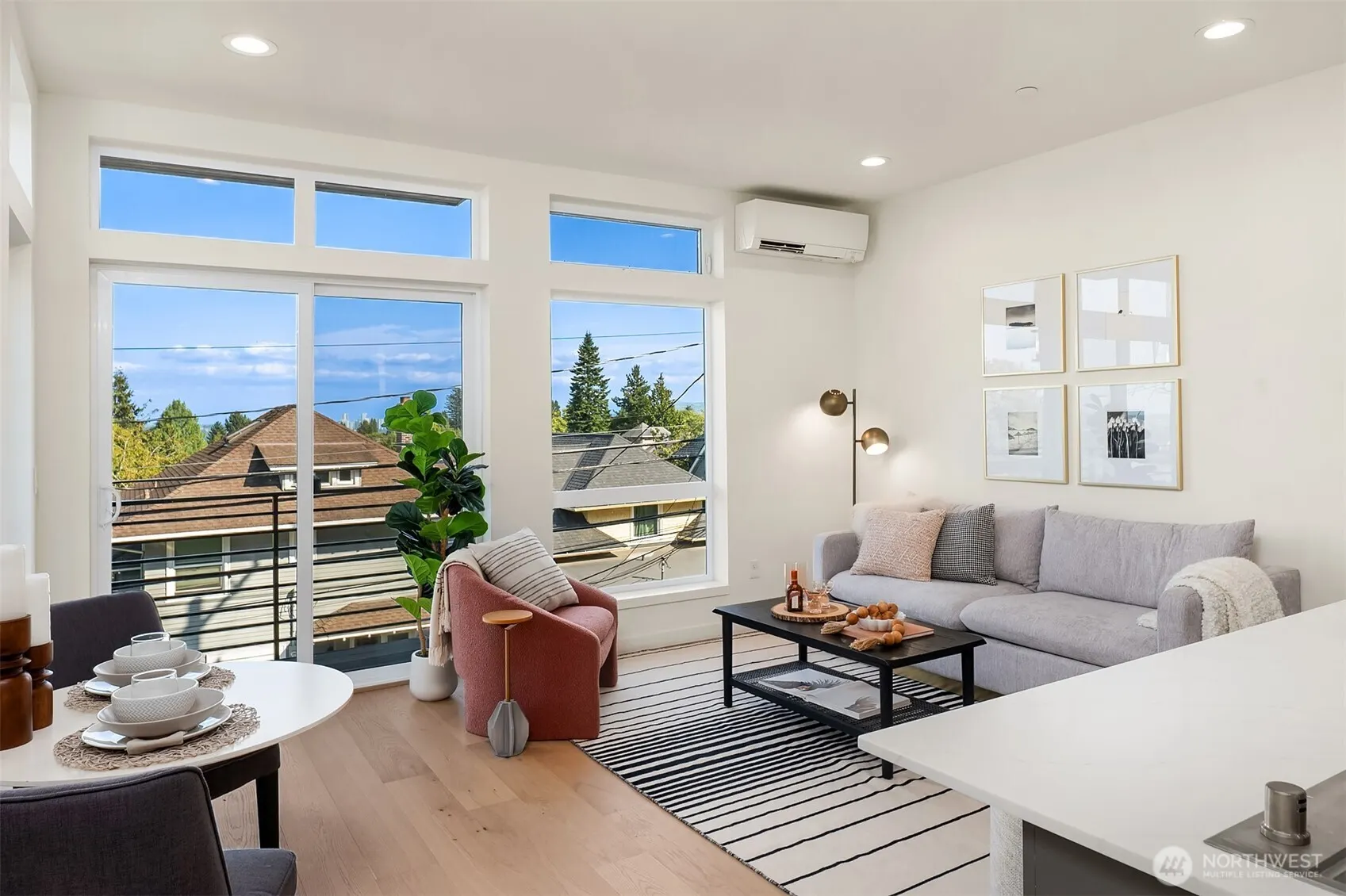 1244 15th Avenue E #9, Seattle, WA 98112
