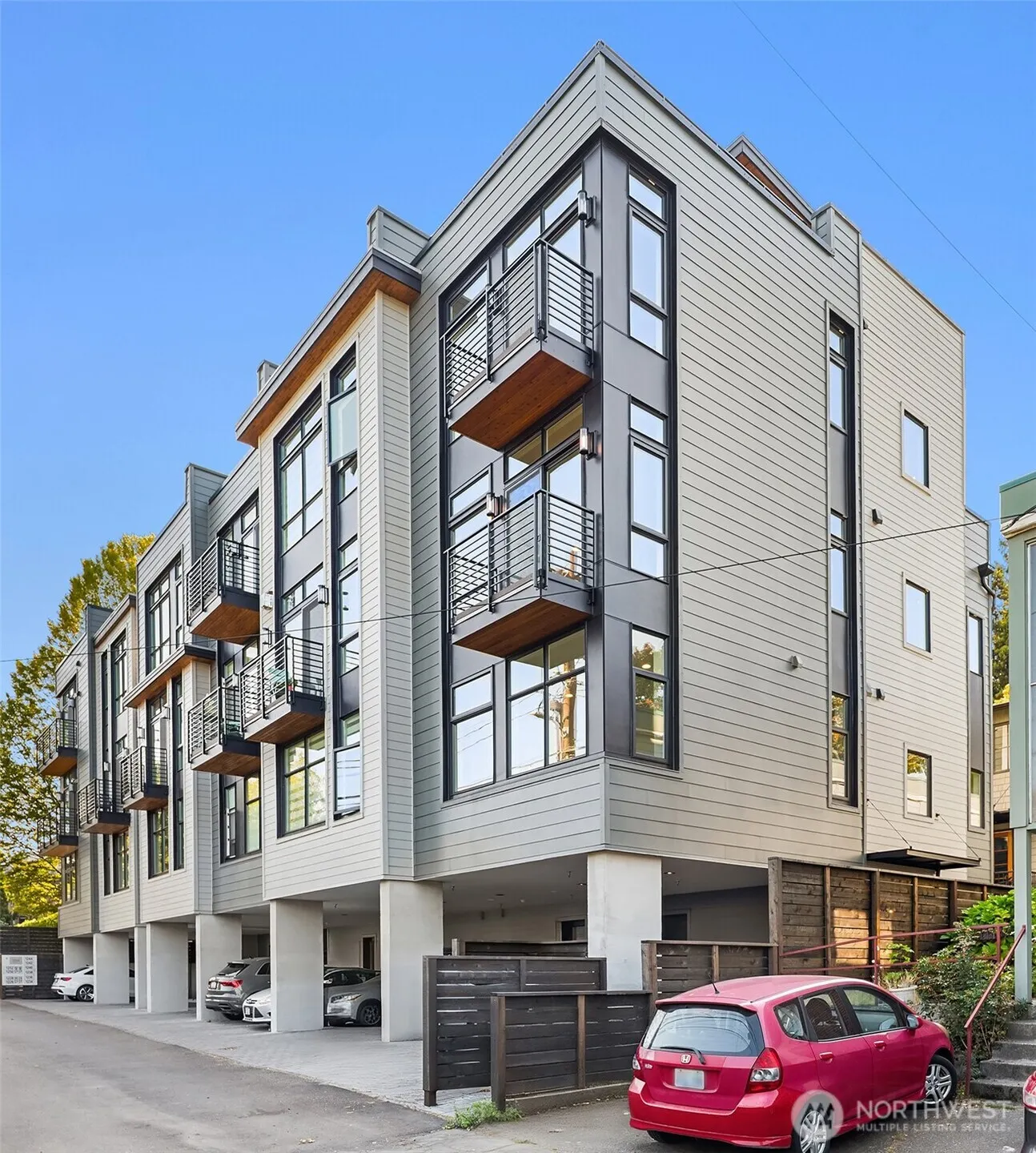 1244 15th Avenue E #9, Seattle, WA 98112