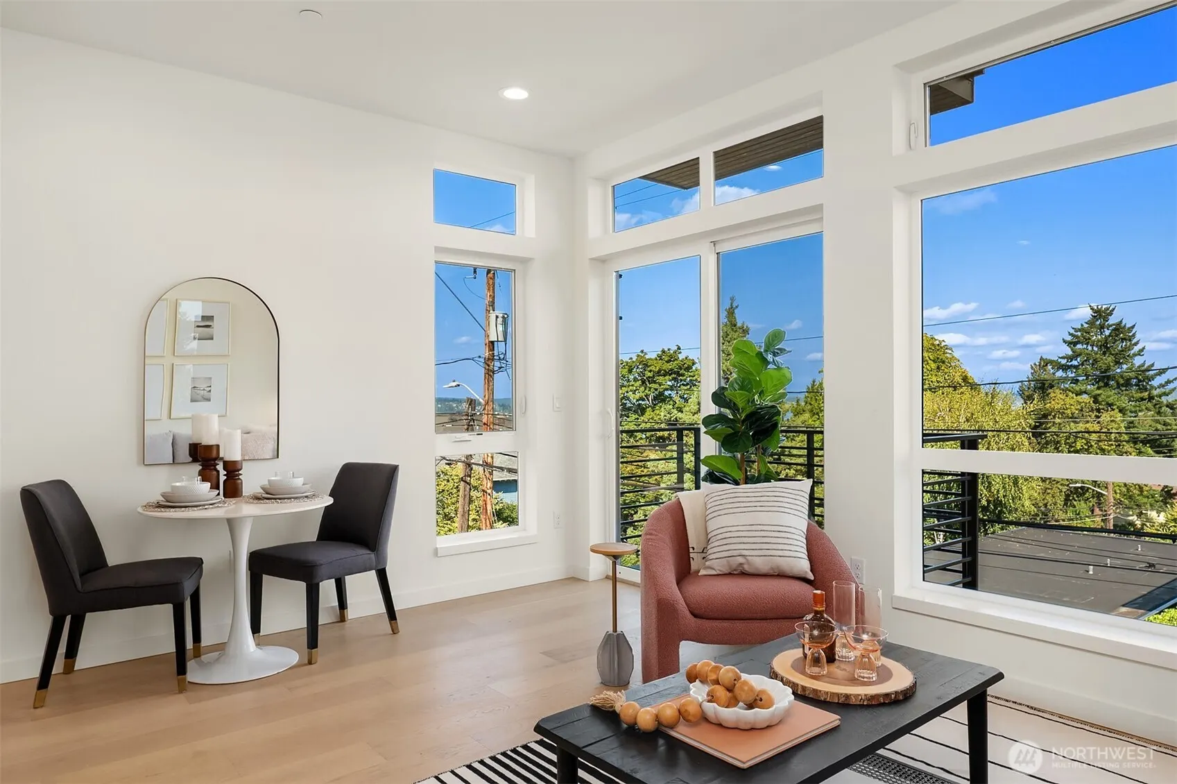 1244 15th Avenue E #9, Seattle, WA 98112